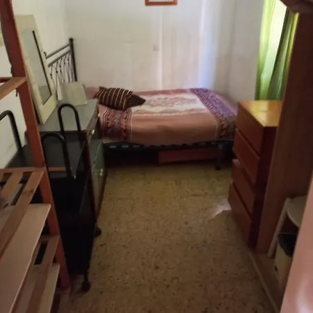 Δωμάτια σε οικογενειακή κατοικία Casa Roja